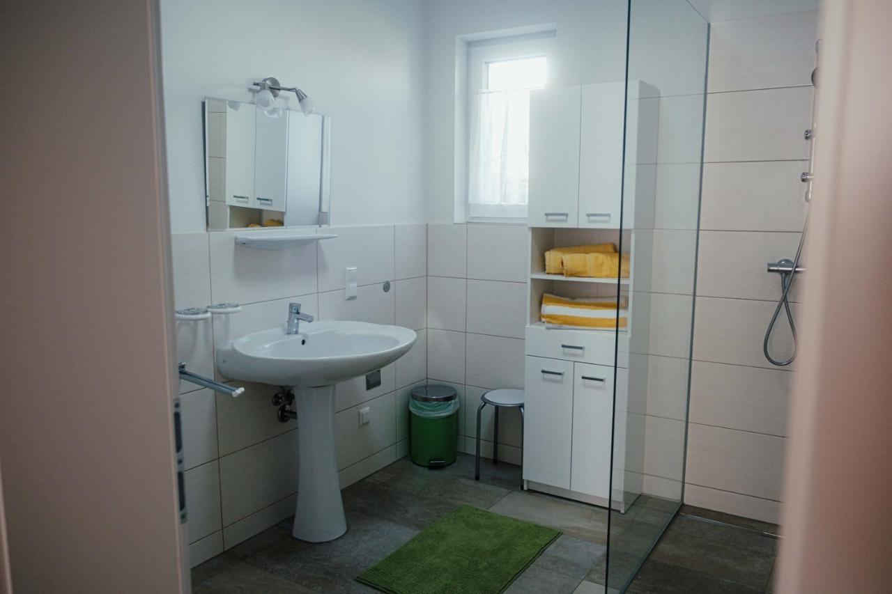 Gaestehaus Jeindl Hartmannsdorf ภายนอก รูปภาพ