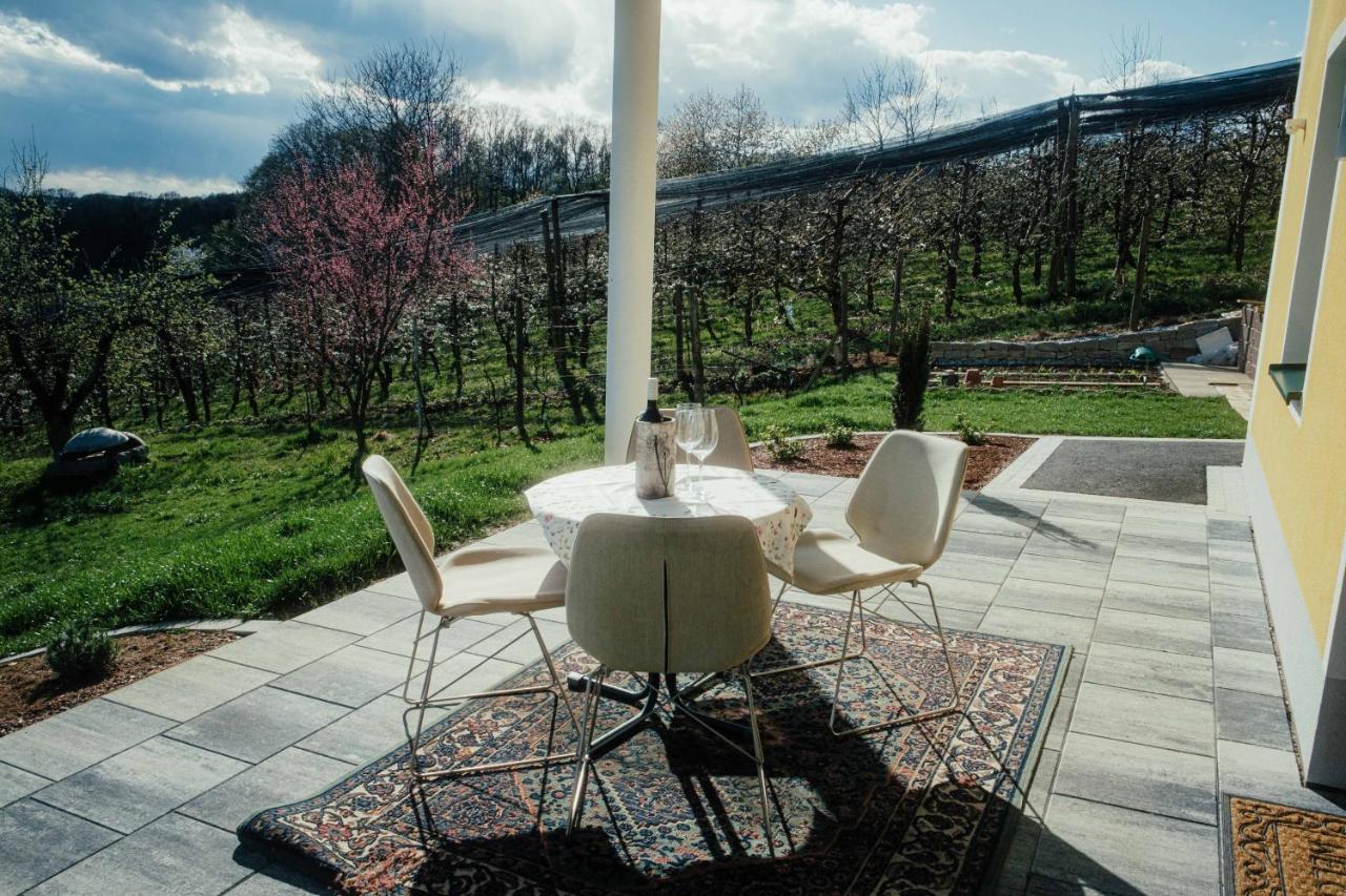 Gaestehaus Jeindl Hartmannsdorf ภายนอก รูปภาพ